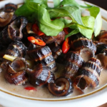 Ốc len xào dừa