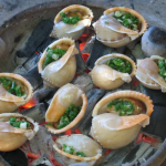 Ốc tỏi nướng mỡ hành