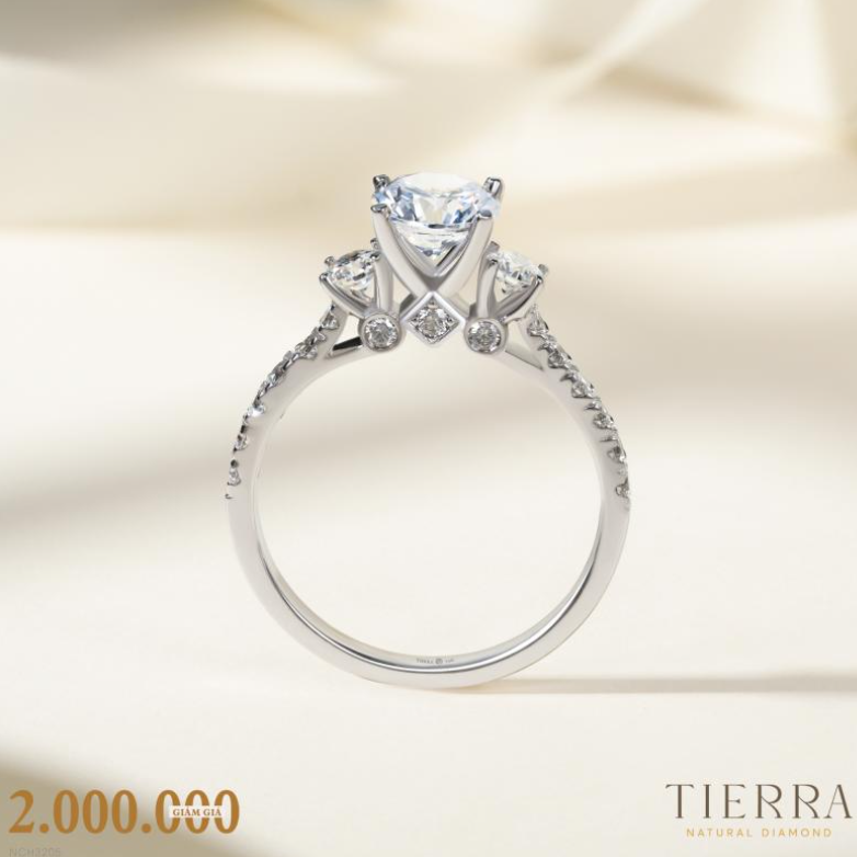 Nhẫn đính hôn Threestone có 3 bridge accent NCH3205