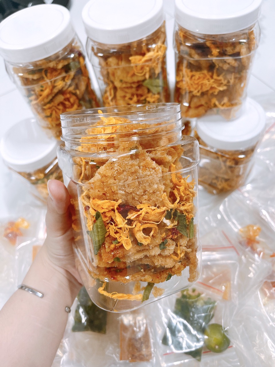 Cơm cháy khô gà
