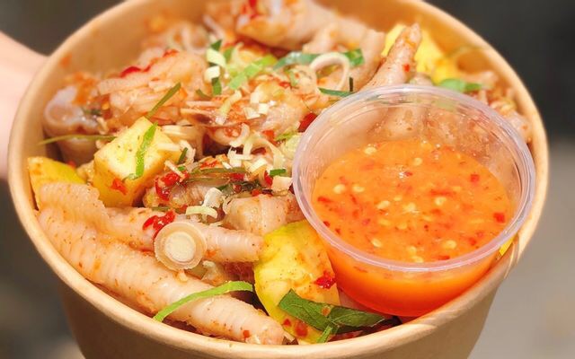 Chân gà ngâm sả tắc