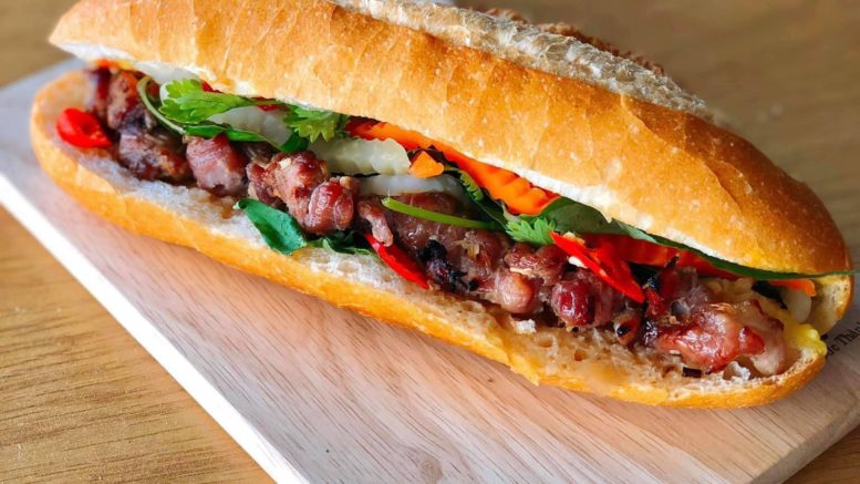 Bánh mì heo quay