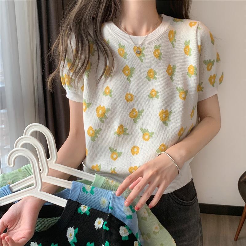 Link - Áo thun len họa tiết hoa vintage chỉ 219.000 đ (https://shorten.asia/zbB8CNW5)