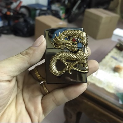 Bật lửa rồng ngậm ngọc