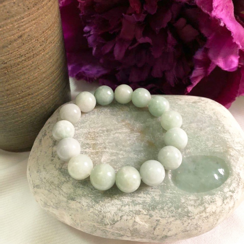 Vòng Tay Đá Phong Thủy Nephrite Tinh Tuyển Mang Lại Sức Khỏe May Mắn Bình An