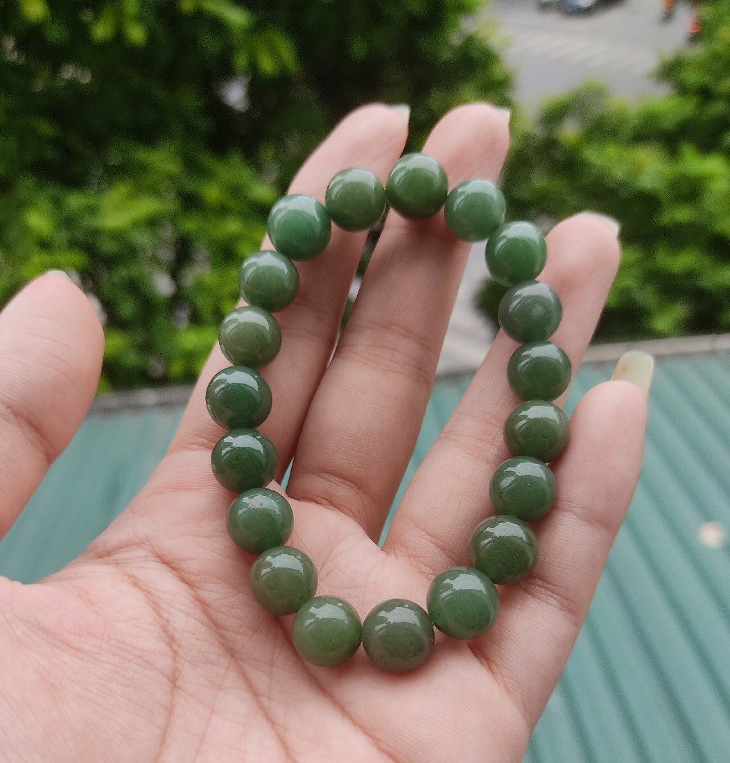 Vòng tay phong thủy ngọc bích tinh tuyển trợ Mệnh đổi Vận mang lại may mắn điều tốt