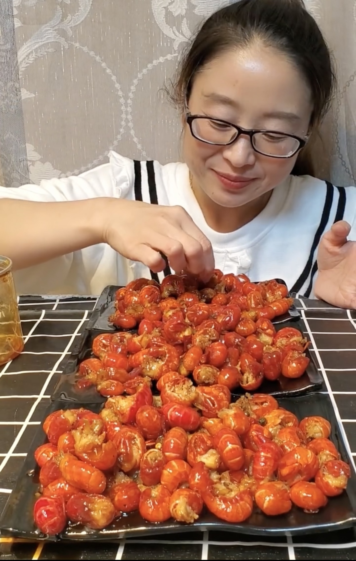 Tôm Hùm Đất Sốt Cay