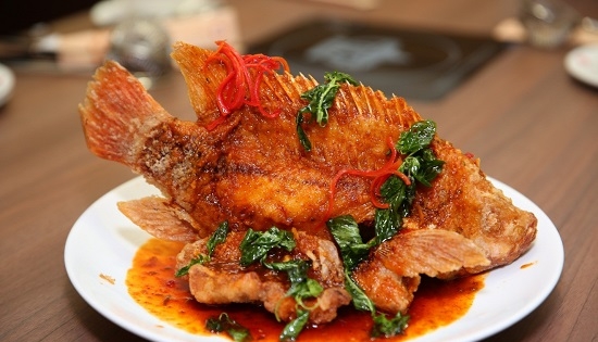 Cá điêu hồng chua ngọt