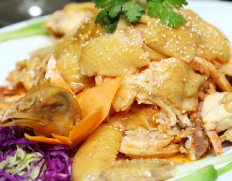 Gà hấp muối