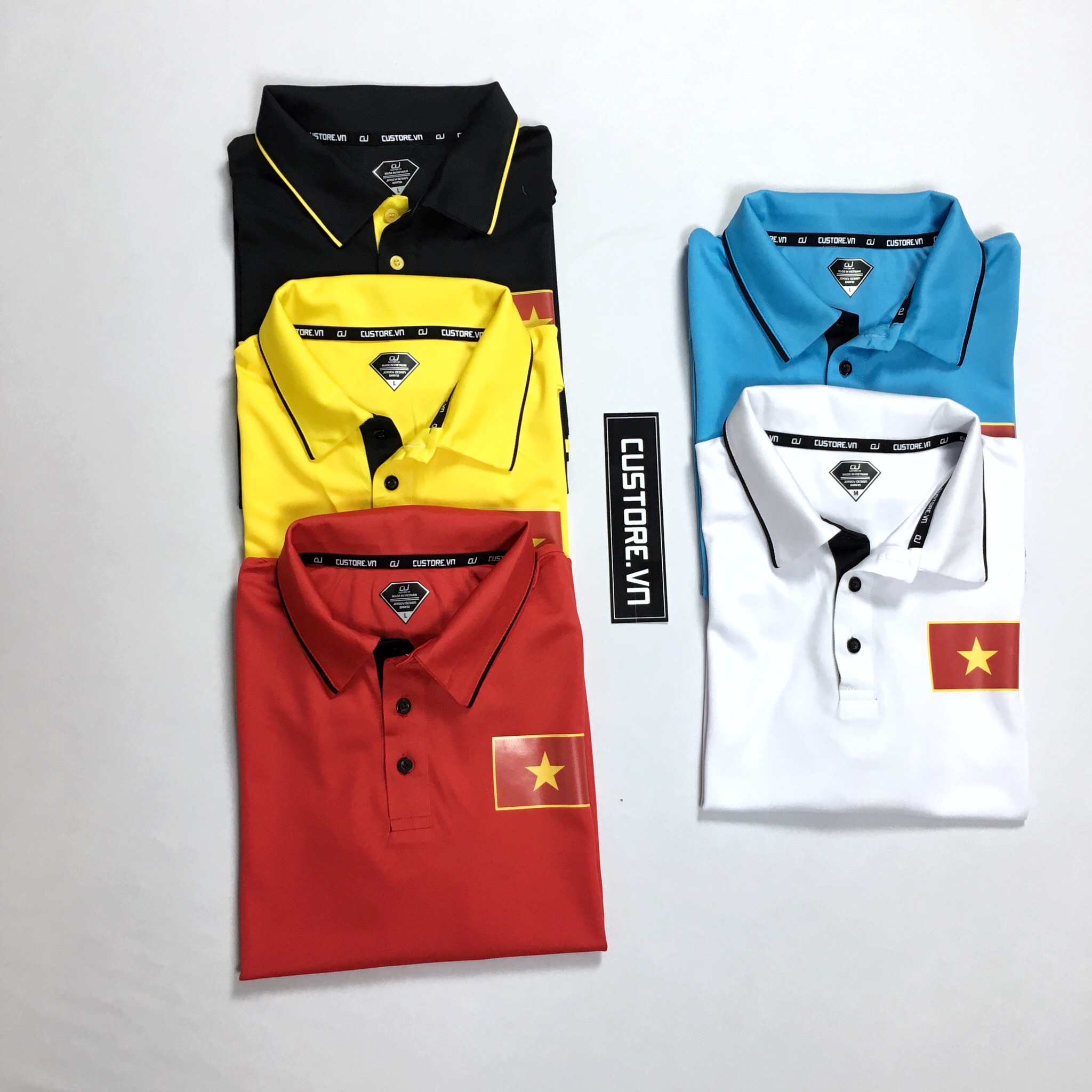 Link - Áo Polo di chuyển VIỆT NAM Đen Vàng Đỏ Trắng CUSTORE Chất liệu vải thun mè cá sâu cao cấp, thấm hút, năng động (https://shopee.vn/%C3%81o-Polo-di-chuy%E1%BB%83n-VI%E1%BB%86T-NAM-%C4%90en-V%C3%A0ng-%C4%90%E1%BB%8F-Tr%E1%BA%AFng-CUSTORE-Ch%E1%BA%A5t-li%E1%BB%87u-v%E1%BA%A3i-thun-m%C3%A8-c%C3%A1-s%C3%A2u-cao-c%E1%BA%A5p-th%E1%BA%A5m-h%C3%BAt-n%C4%83ng-%C4%91%E1%BB%99ng-i.298219356.8962193291?position=0)