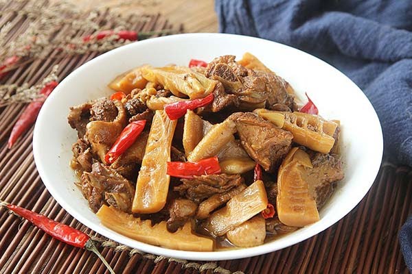 Vịt kho măng