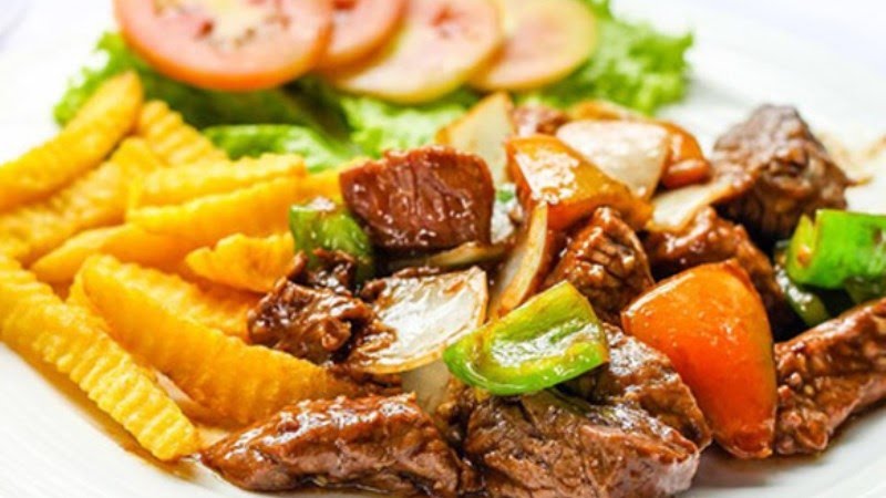 Thịt bò xào lúc lắc