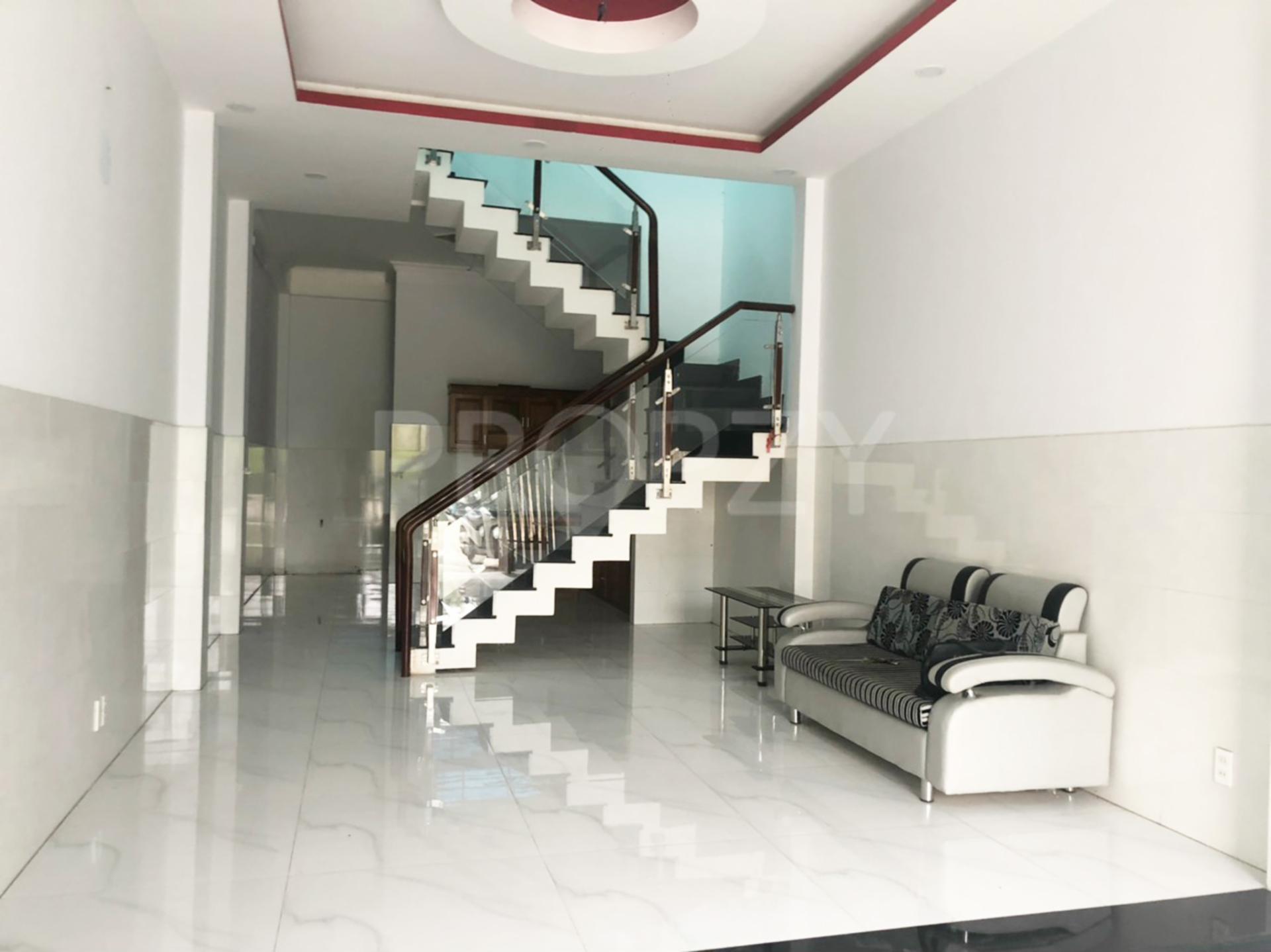 Chính chủ bán nhà riêng hẻm xe tải