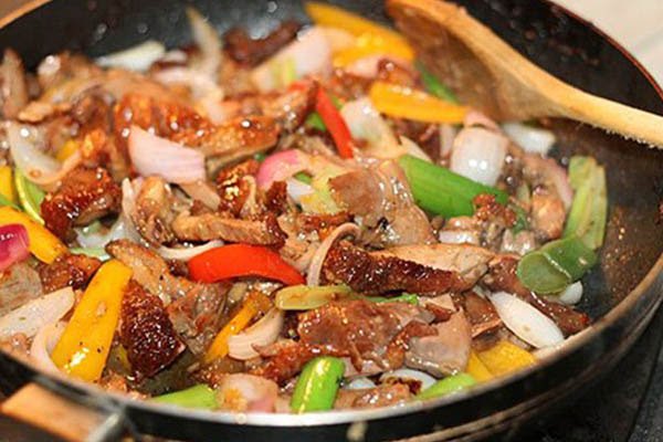 Vịt xào cay