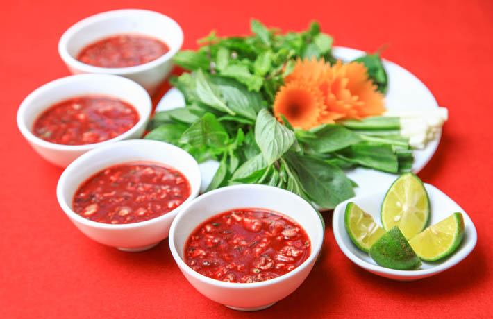 Tiết canh dê