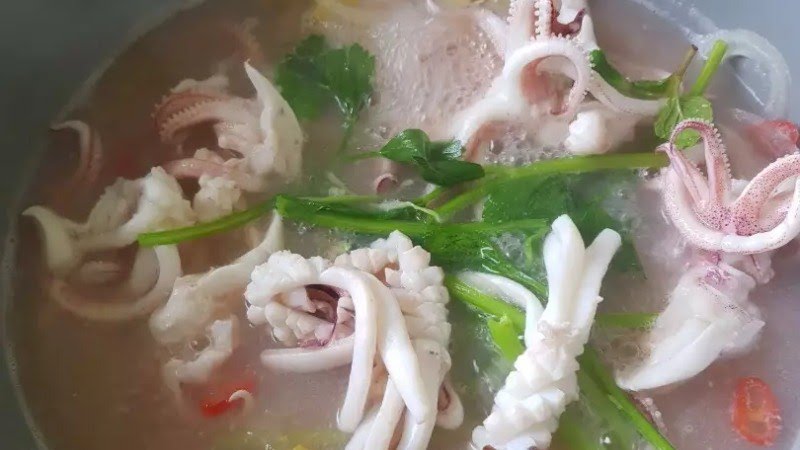 Mực nhúng giấm