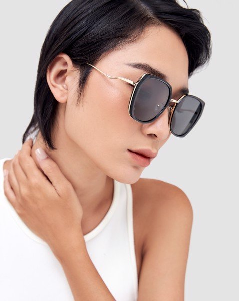 Mắt Kính Vuông Kim Loại Phối Nhựa