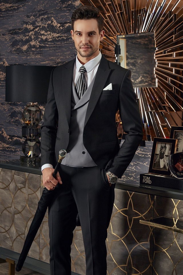 BỘ SUIT ĐUÔI TÔM PHONG CÁCH HOÀNG GIA