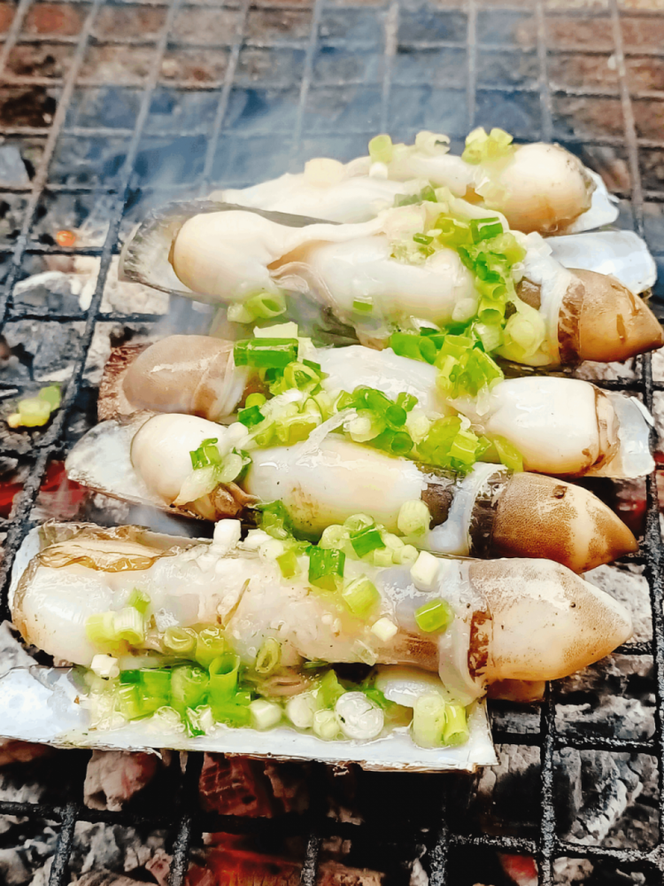 Ốc Móng Tay Nướng Mỡ Hành