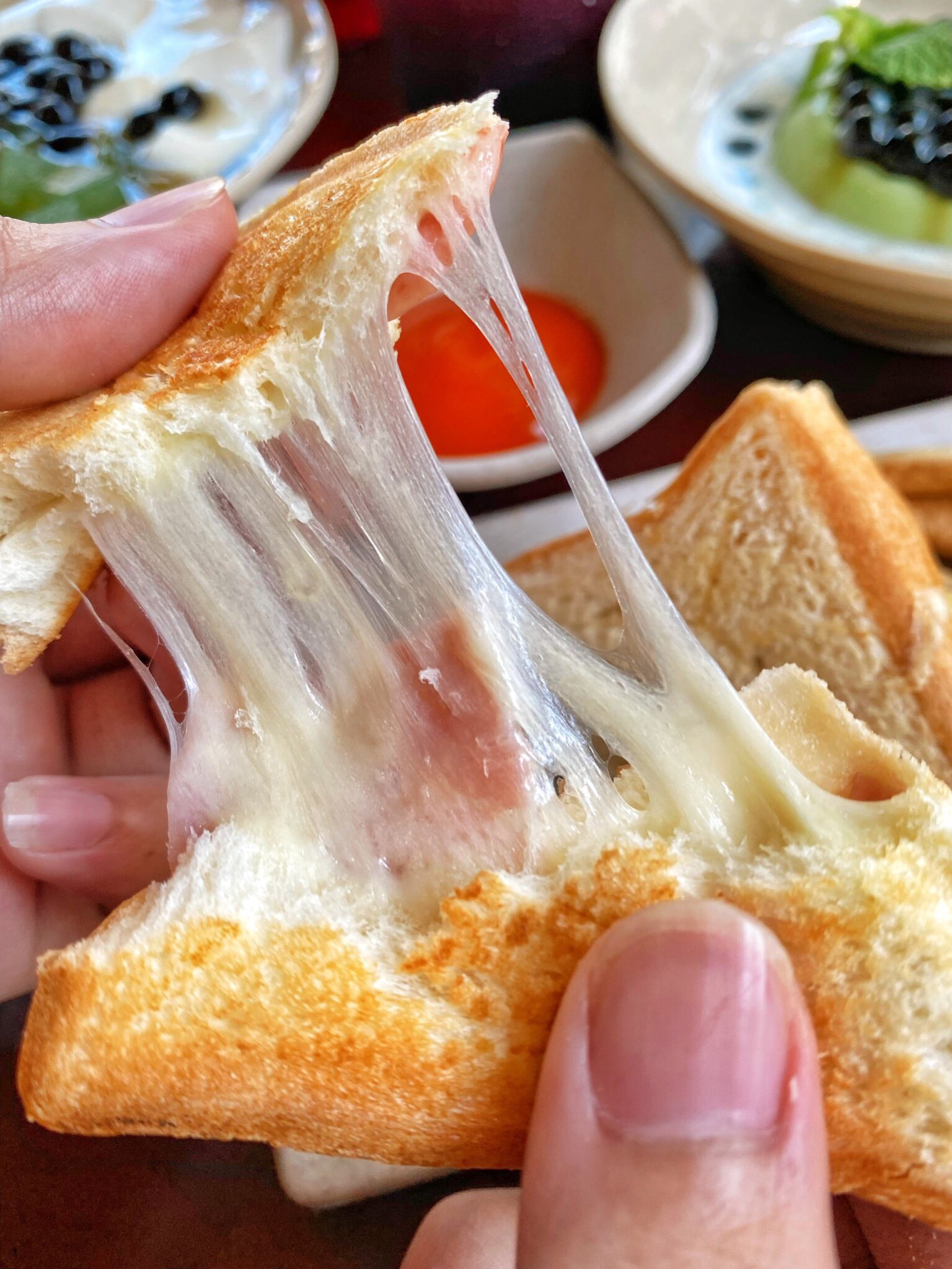 Sandwich Xúc Xích Cheese