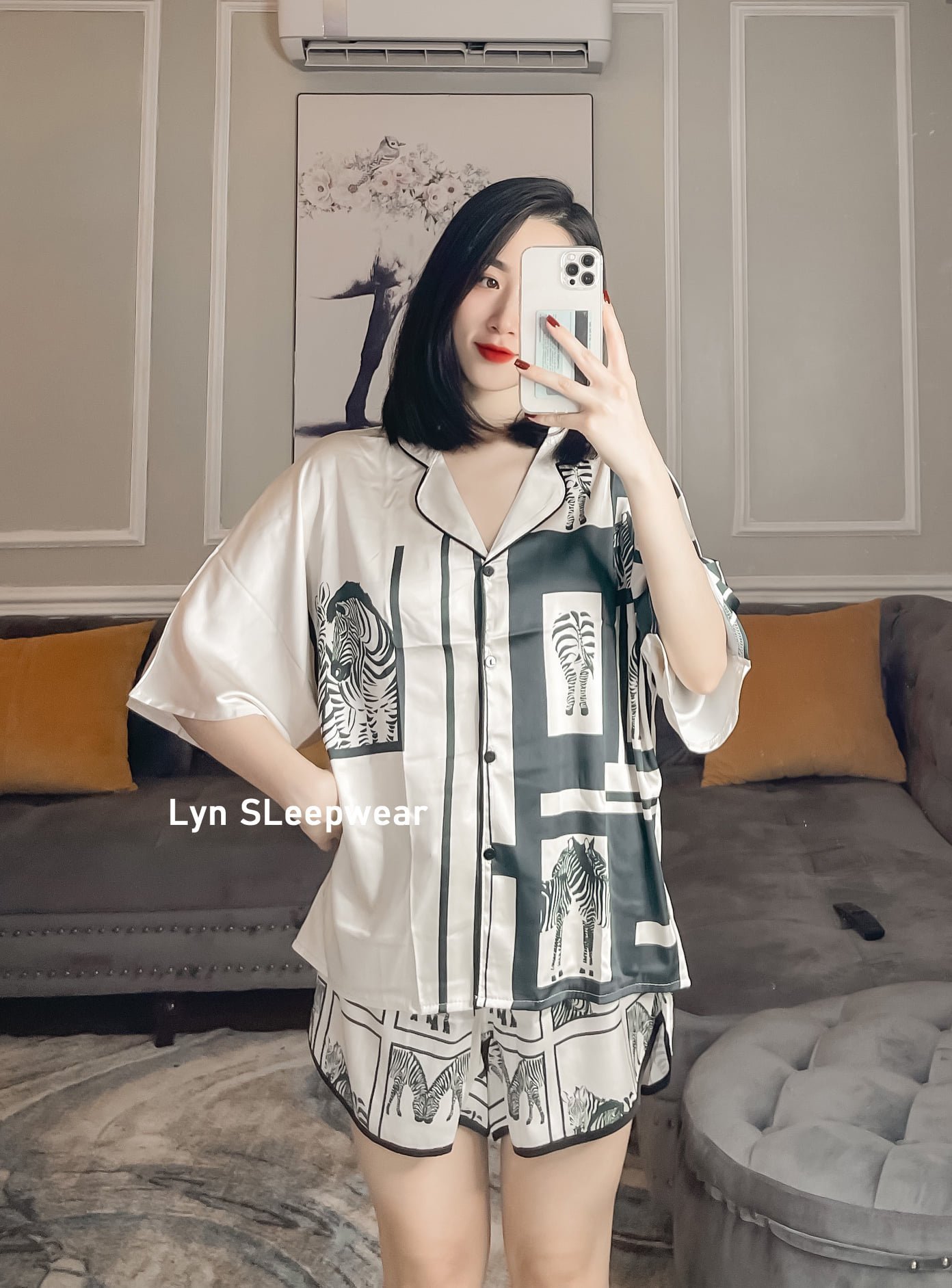 Con Ngựa  Lụa tơ tằm
