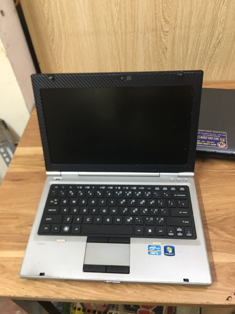 HP 2560 