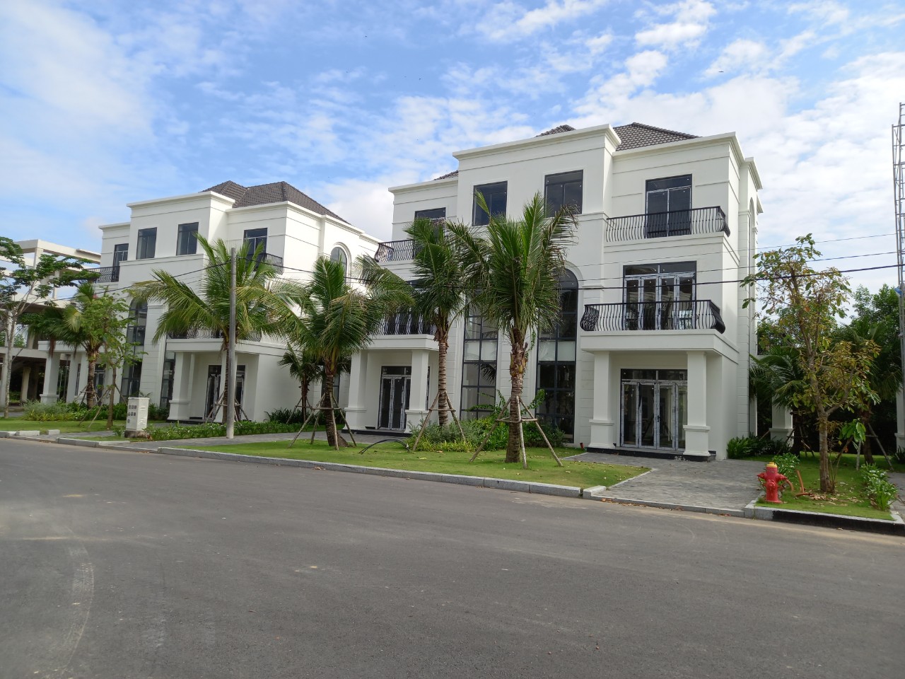 Biệt thự song lập