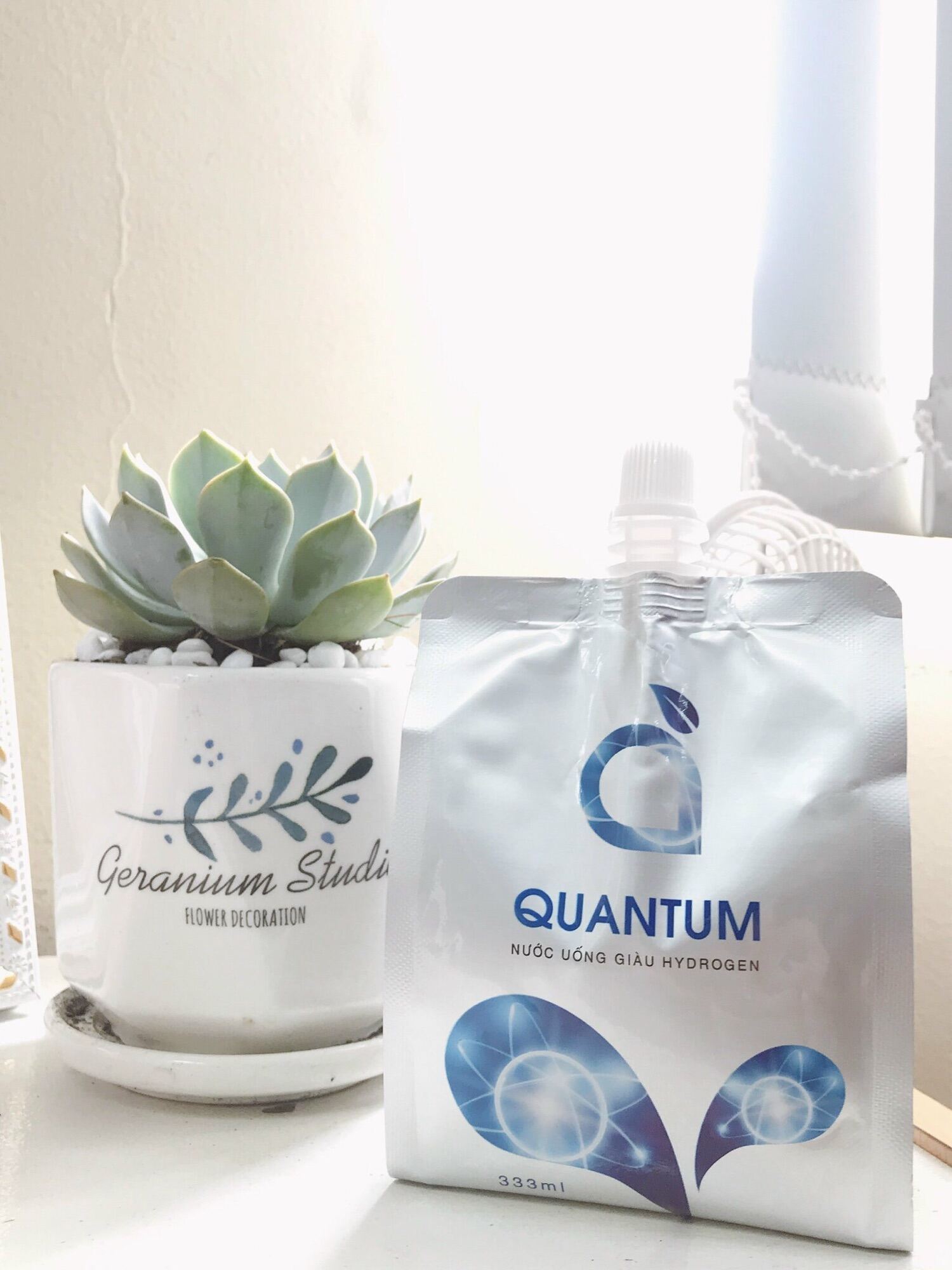 QUANTUM- Nước uống lượng tử giàu Hidrogen