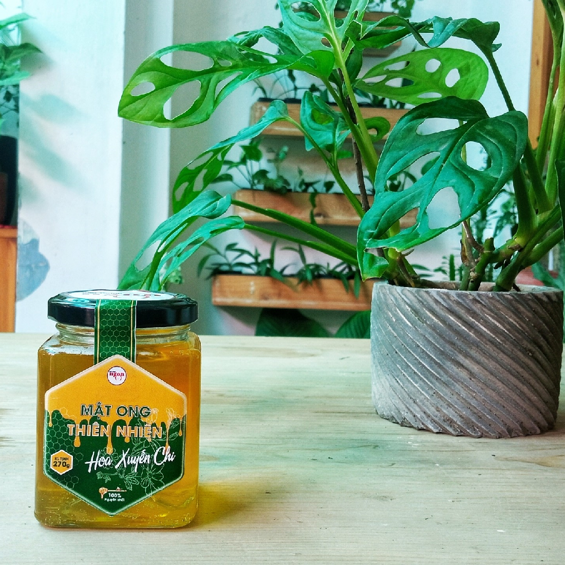 Mật ong thiên nhiên hoa Xuyến Chi - Lọ thủy tinh 270g