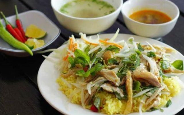 Cơm gà xé