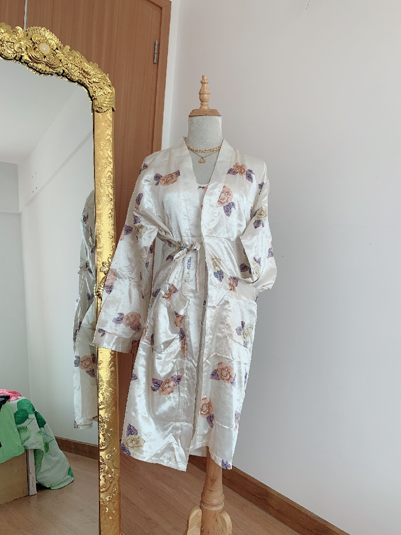 Set choàng váy lụa