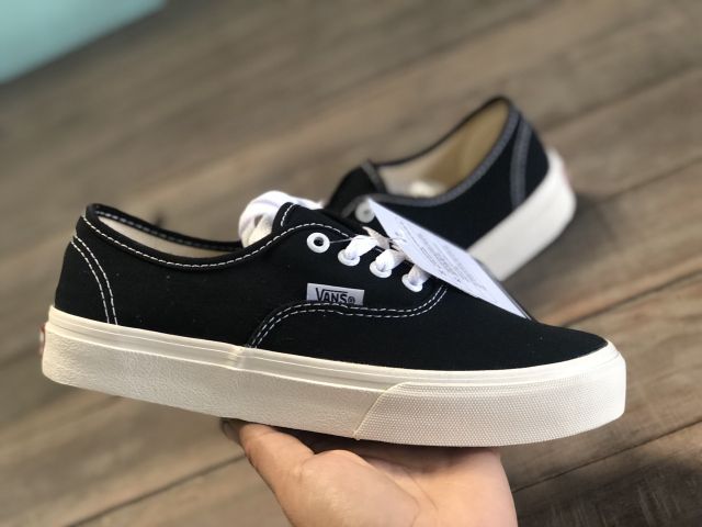 Link - Giày Vans Claisc Lười Vault Đế Kem Nam Nữ (https://shorten.asia/Ukjnm5U2)