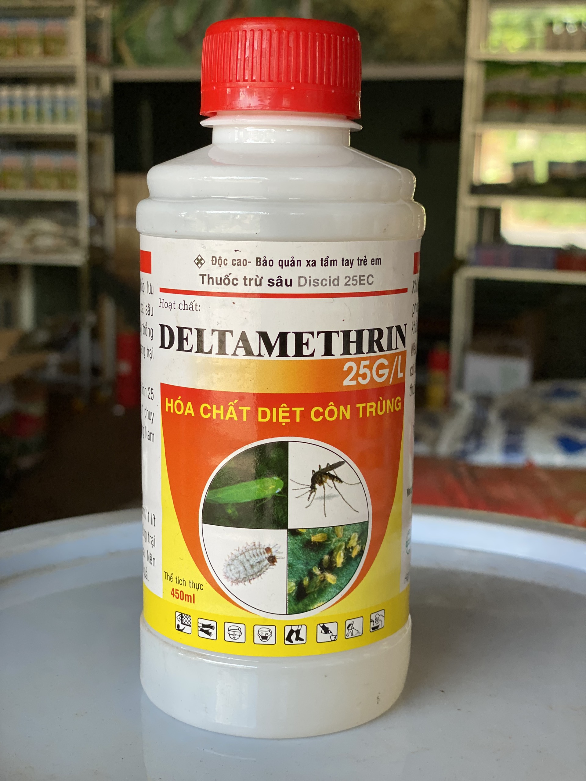 DELLTAMETHRIN