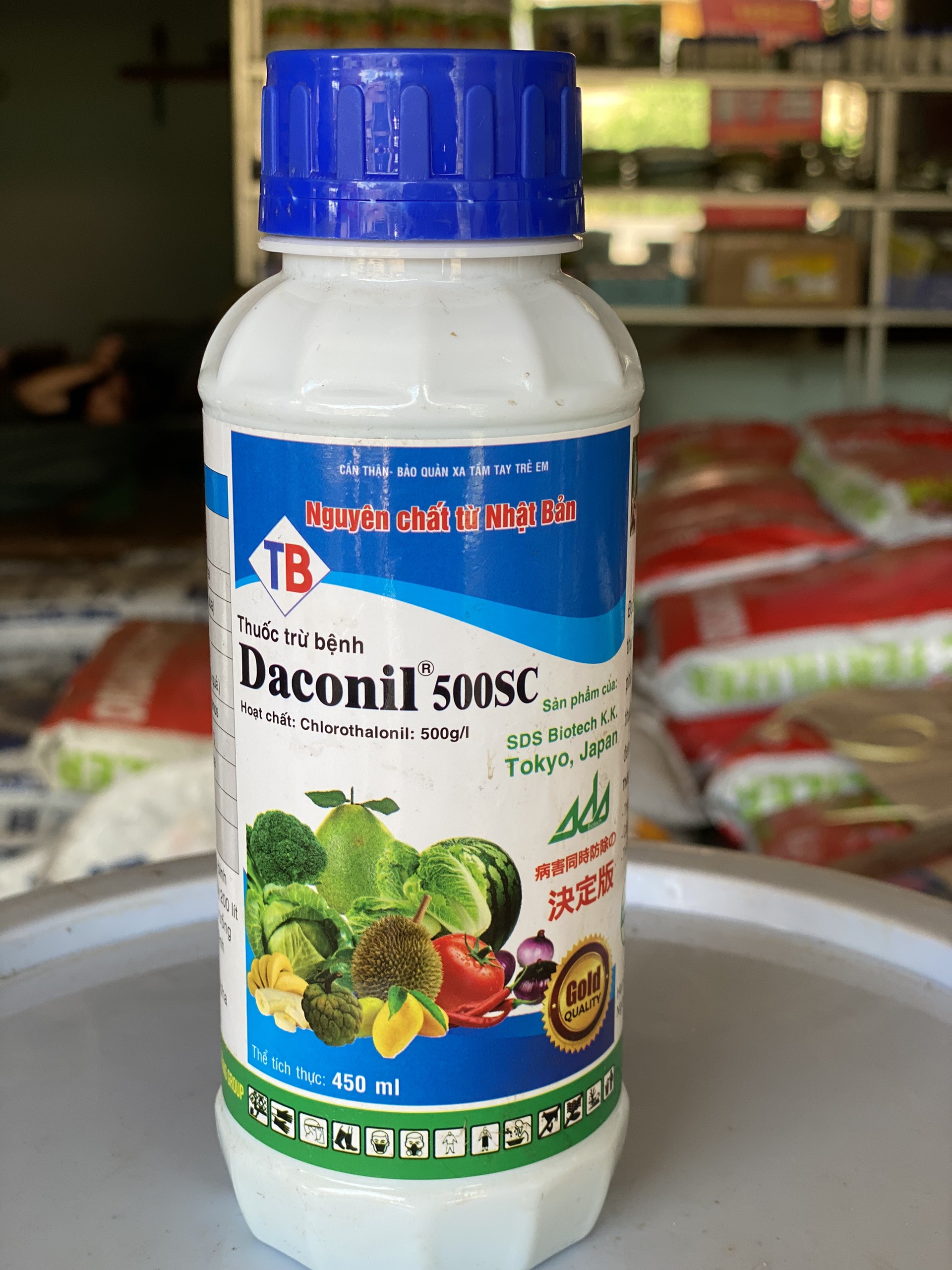 DACONIL