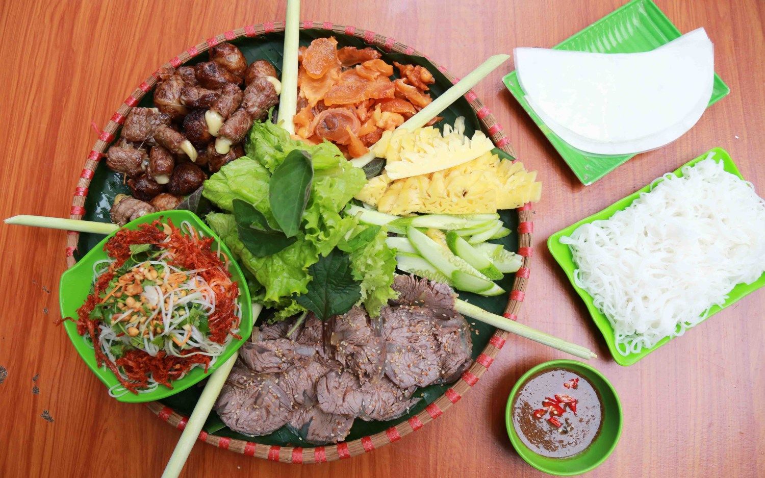 Bò mẹt ngũ vị
