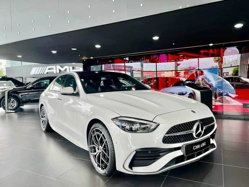 C300 AMG 2022