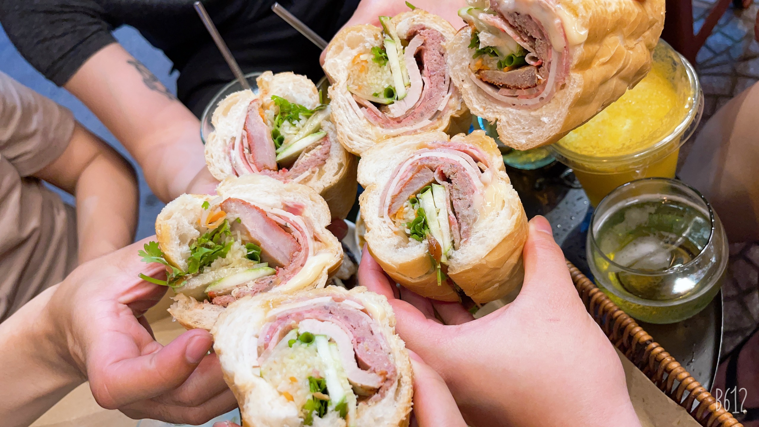Bánh Mì Pate Thịt Nguội