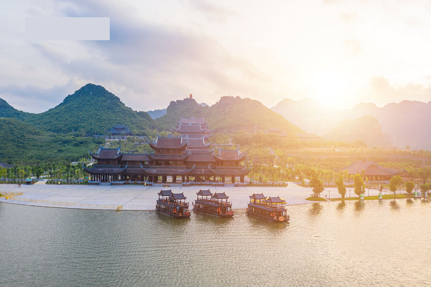 DU LỊCH HÀ NỘI - TAM CHÚC - NINH BÌNH - HẠ LONG - SAPA