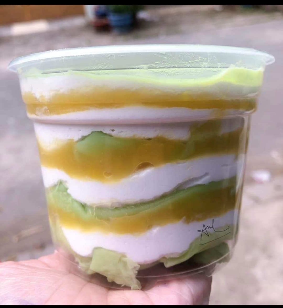 Bánh Crep sầu riêng hộp ngàn lớp 