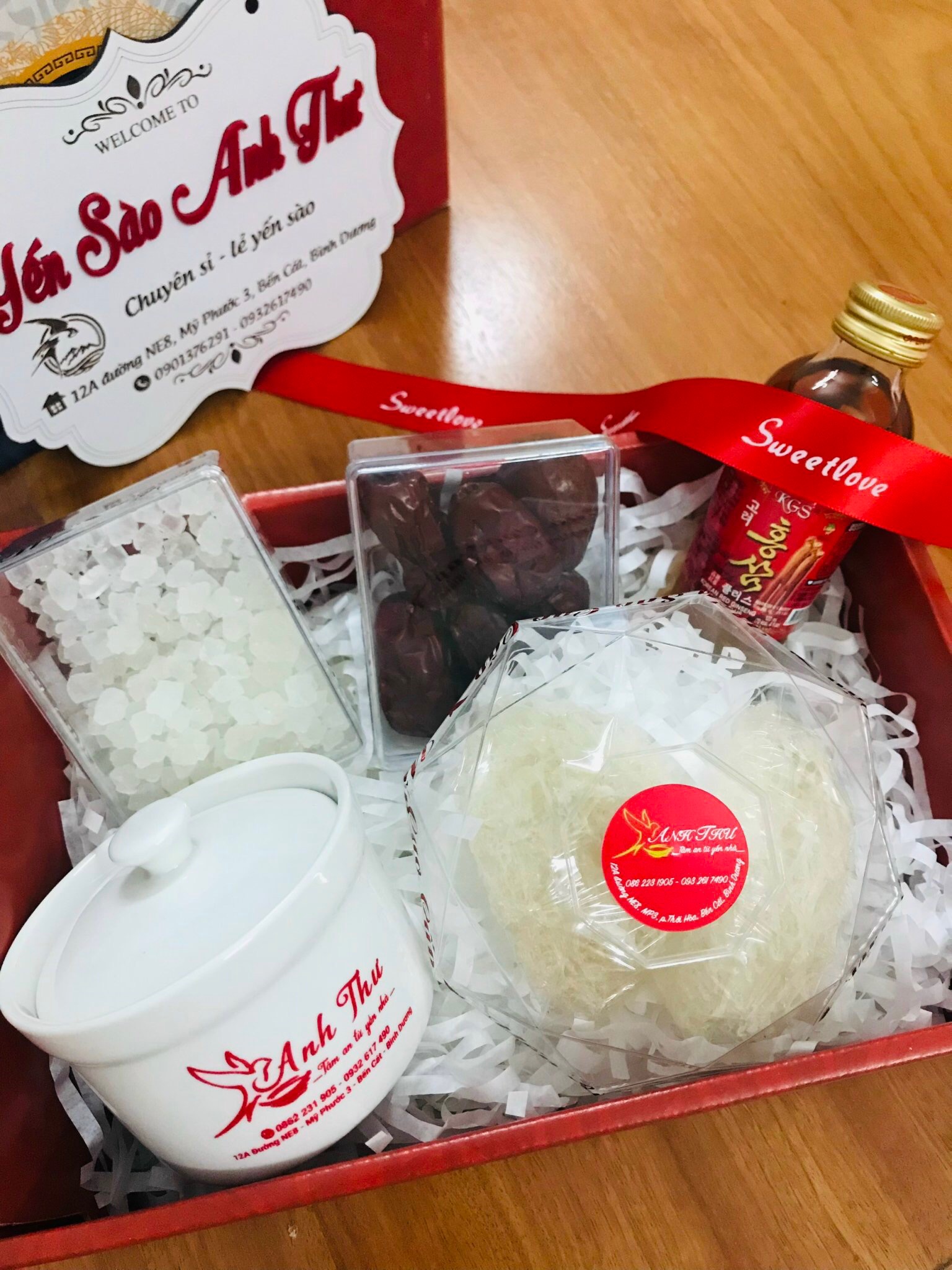 Combo quà tặng sức khỏe 2: Yến tinh chế + Táo + Đường + Sâm chai + Chén chưng sứ (Đã bao gồm hộp quà)
