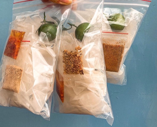 Bánh tráng tắc