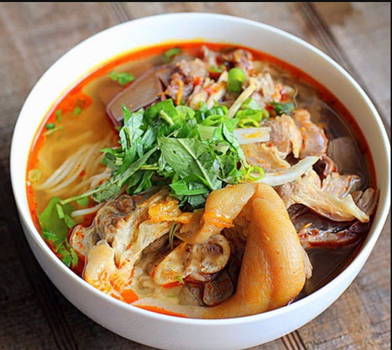 Bún bò đặc biệt