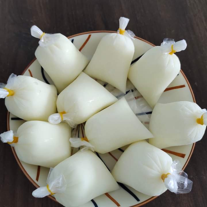 Sữa chua truyền thống
