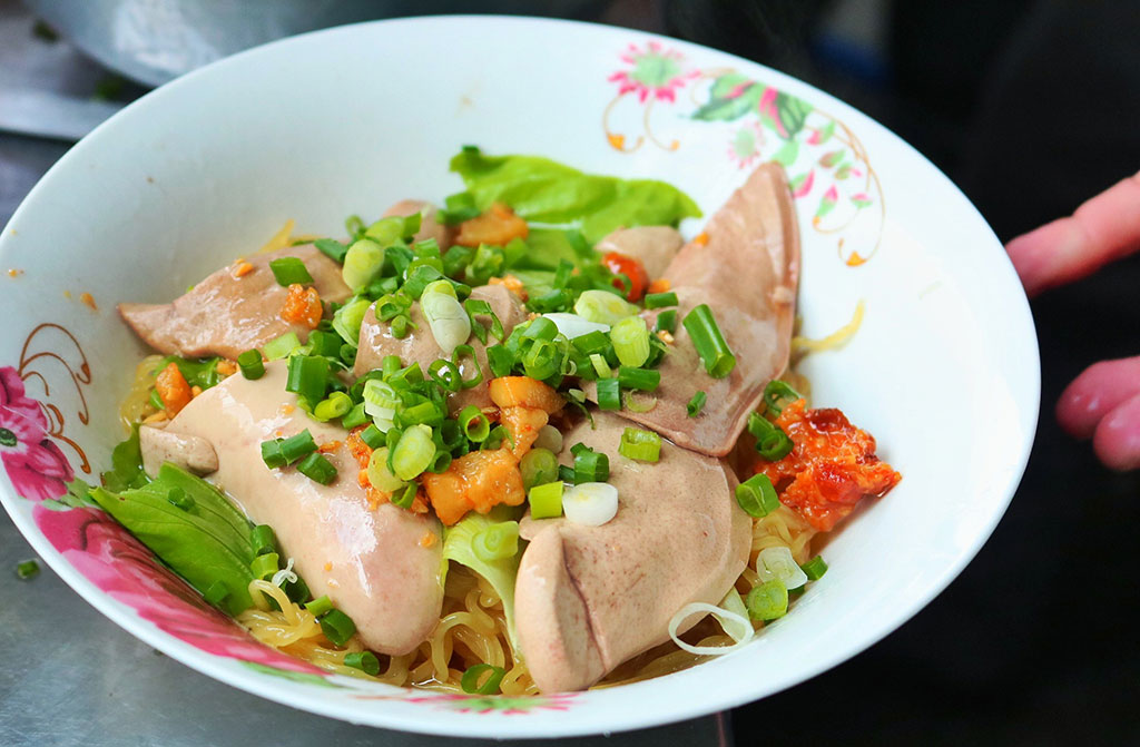 Hủ Tiếu Cật Heo