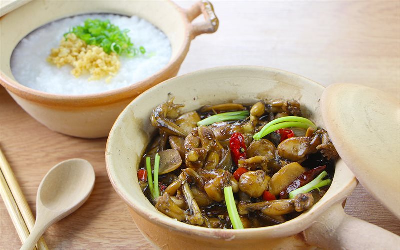 Gà chấm bi