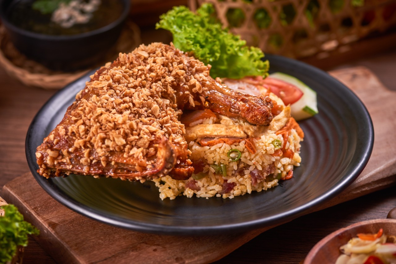 Cơm chiên gà xối mỡ