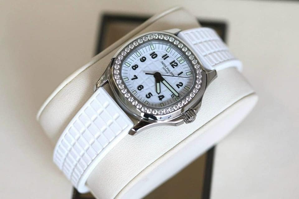 Pat.ek Phili.ppe Aquanaut 5067 Nữ