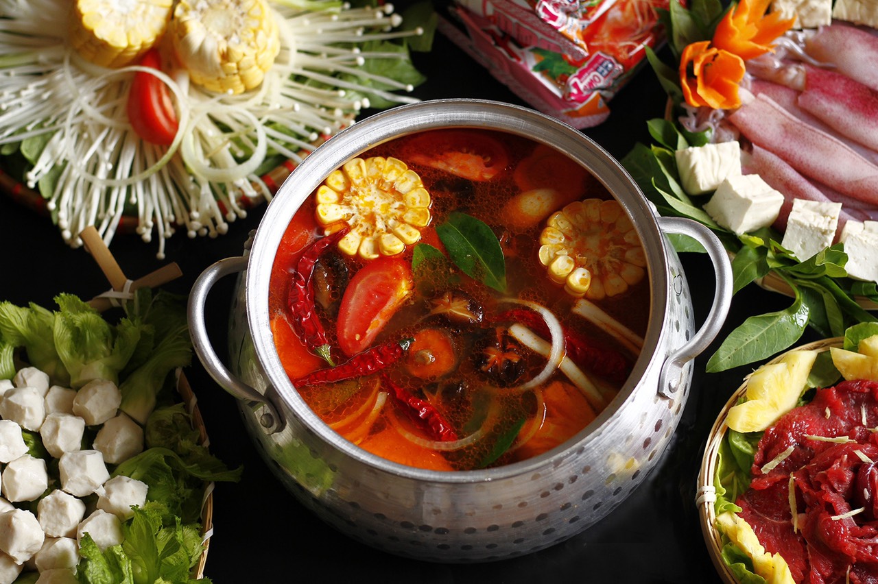 Lẩu Thái Hải Sản Chua Cay