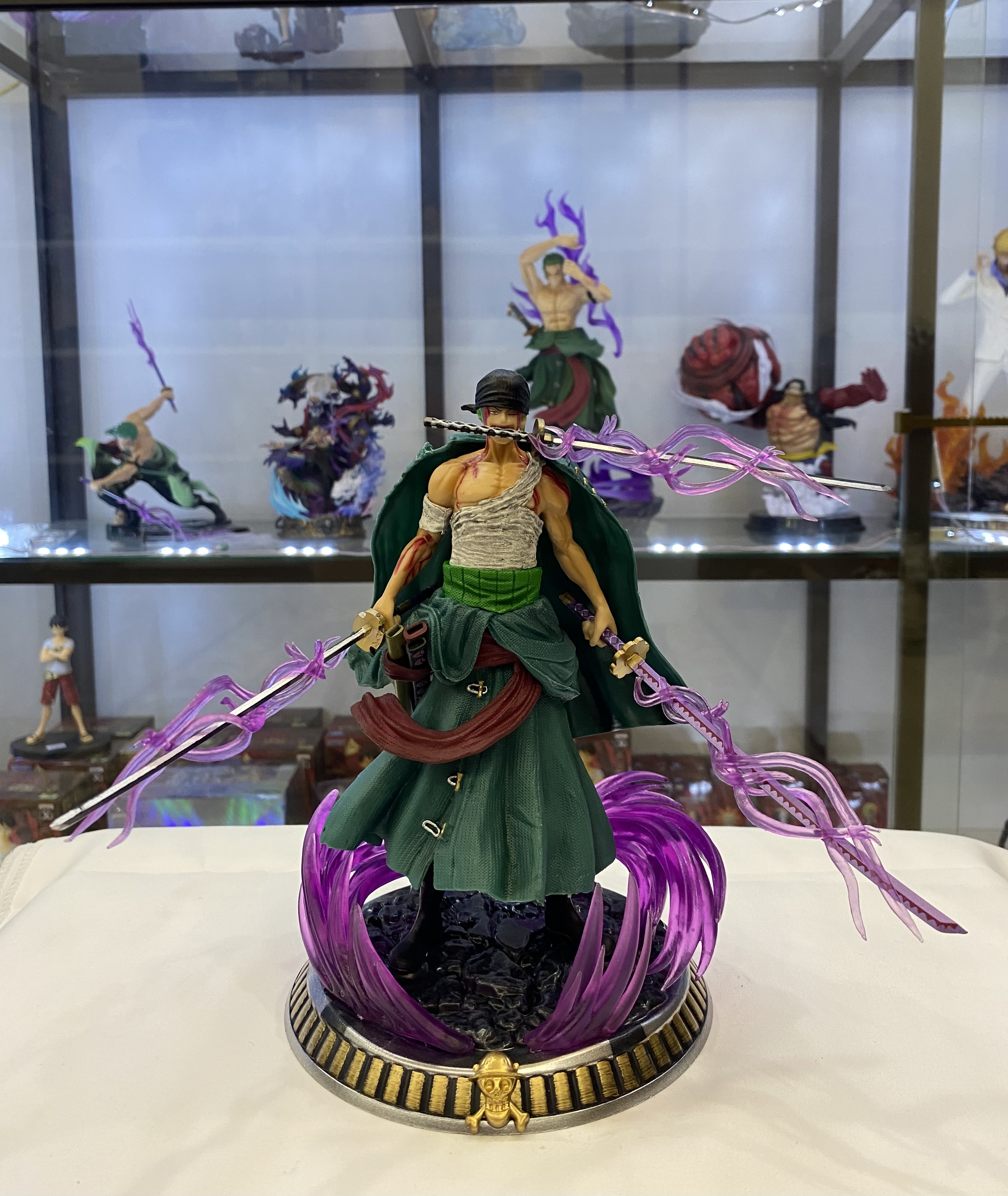 Mô hình Zoro đẫm máu