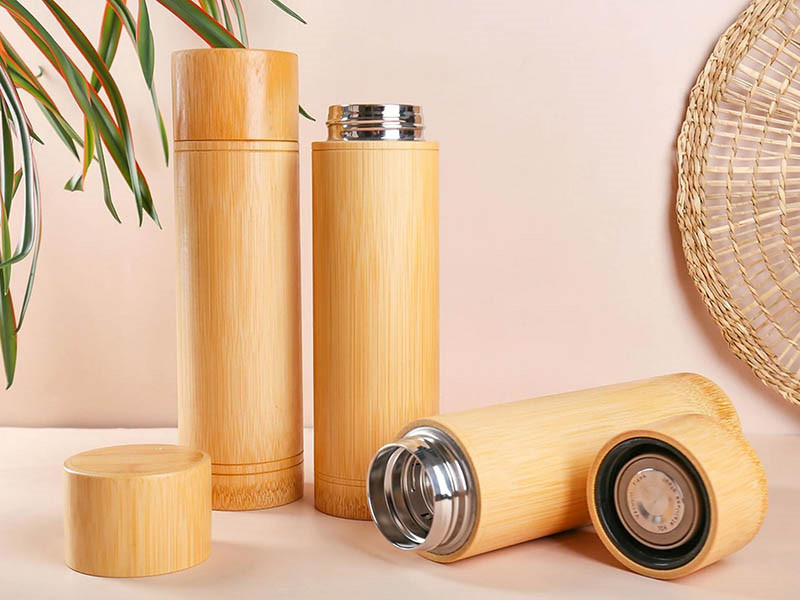 Bình nước giữ nhiệt bằng tre